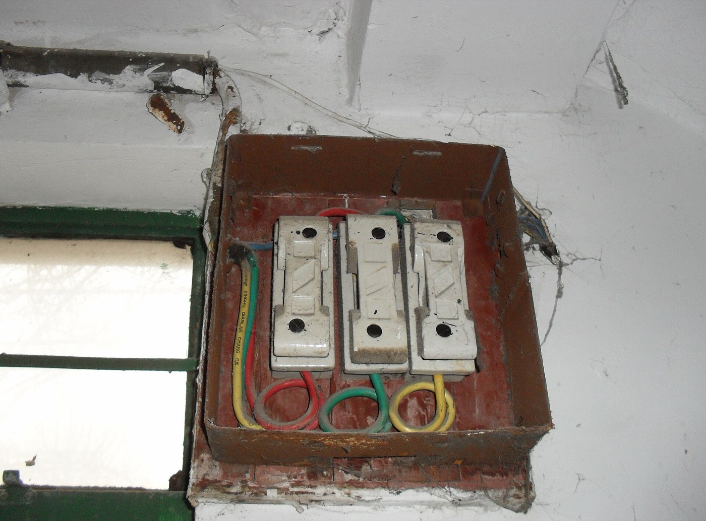 Mejora residencial de panel eléctrico de 200 amperios
